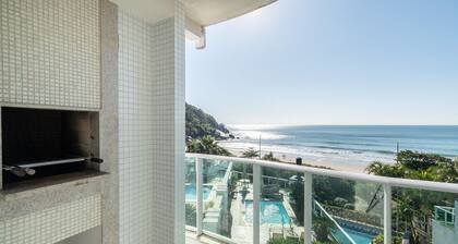 VDT - Apartments 180m From Bombas Beach