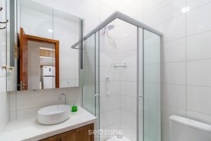 Villa | Bathroom