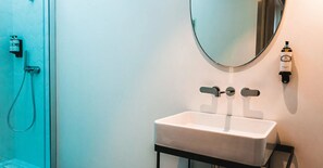 مجففات شعر، مناشف