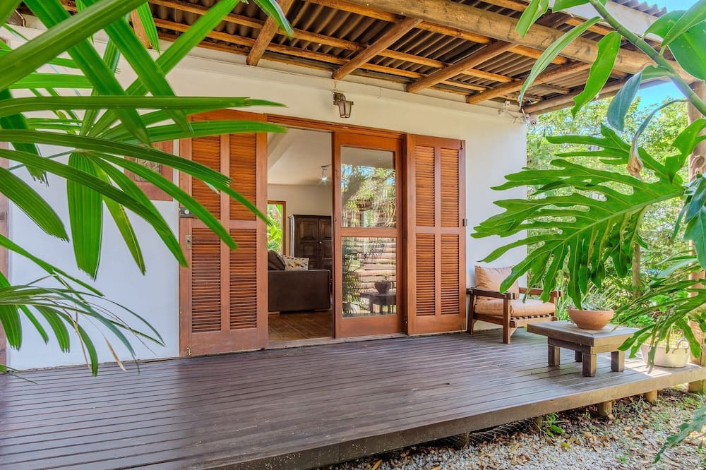 House, Beach, and Nature in Ibiraquera Tan0000