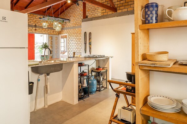 Villa | Private kitchen | Cookware/dishes/utensils