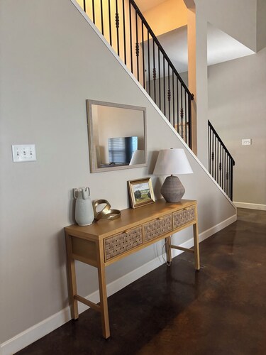 NEW! Charming 3-bedroom house in Midland