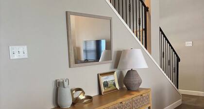 NEW! Charming 3-bedroom house in Midland