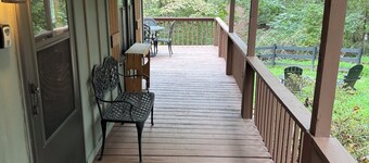 Bledsoe Bungalow -Green Acres