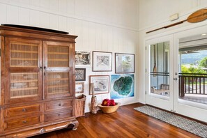 Interior - 4 Bedroom A/C home in Hanalei. Walk to shops & the beach! (Hanalei)