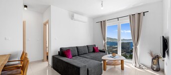 Awesome apartment in Razanj with swimming pool
