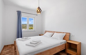 2 bedrooms, free WiFi