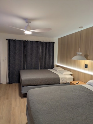 Literie de qualité supérieure, minibar, décoration personnalisée