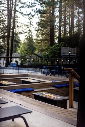 Terrace/patio - The Iceberg Tahoe (South Lake Tahoe)