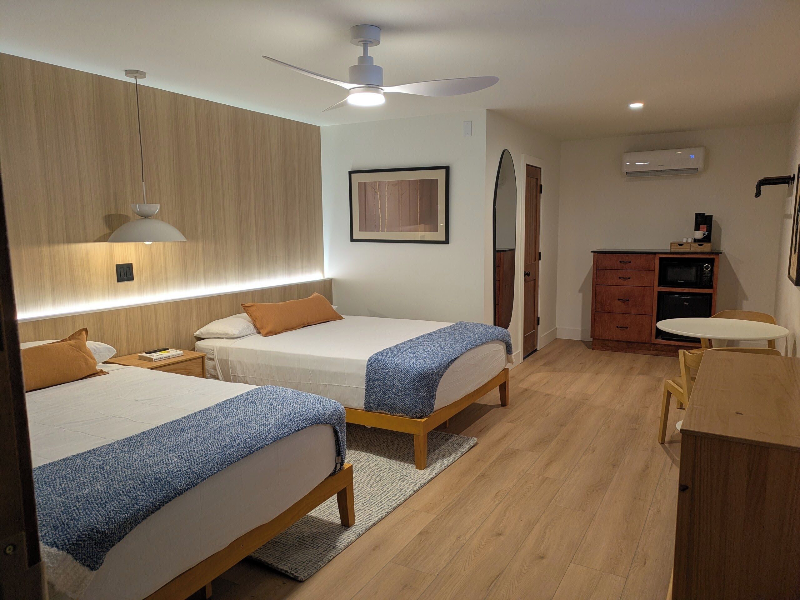 Premium bedding, minibar, individually decorated, individually furnished