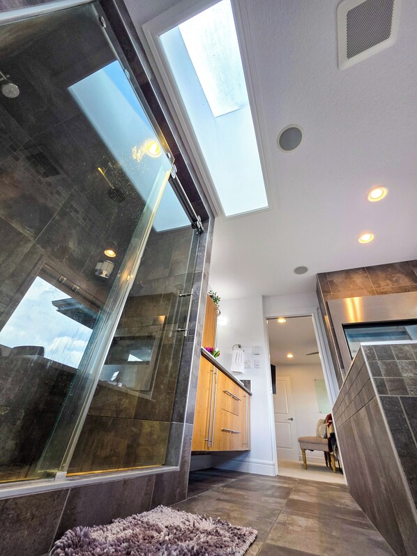 Interior - The White House (Edmonton)