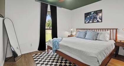 Groovy Getaway - Retro Vibes and Modern Comfort