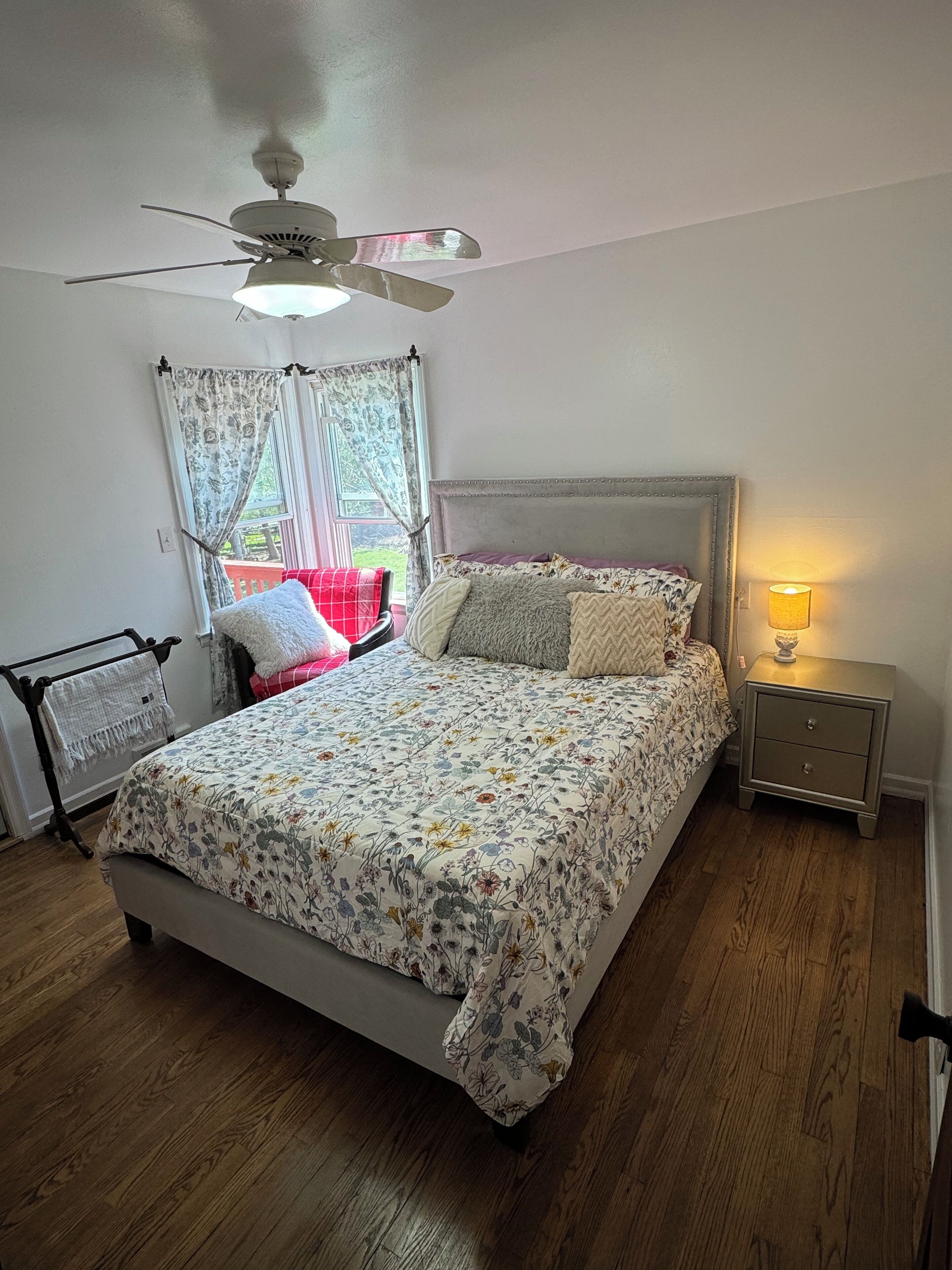 Bügeleisen/Bügelbrett, WLAN, Bettwäsche