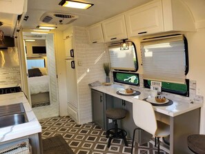 1 bedroom, WiFi, bed sheets - Remodeled 32’ Airstream with incredible water views on large, private acreage (Brinnon)