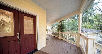 Relax & Recharge Near Eugene – Sauna, Massage Chair, Gourmet Kitchen