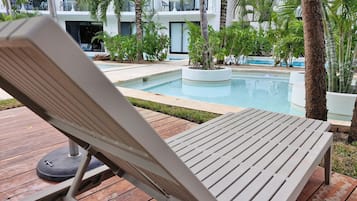 Departamento, 1 habitación, con acceso para personas discapacitadas, patio | Alberca | Alberca al aire libre