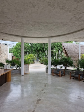 Departamento, 1 habitación, con acceso para personas discapacitadas, patio | Jardín