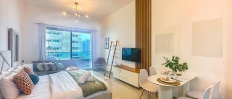 1 bedroom, desk, iron/ironing board, WiFi