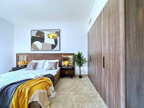 1 bedroom, desk, iron/ironing board, WiFi