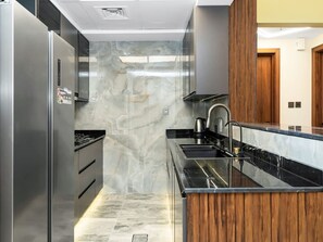 Fridge, microwave, oven, stovetop