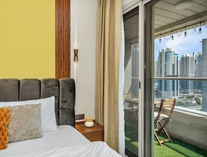 1 bedroom, desk, iron/ironing board, WiFi