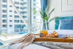 1 bedroom, desk, iron/ironing board, WiFi