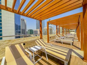 المنطقة المحيطة بالمنشأة