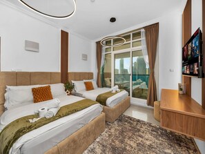 3 Schlafzimmer, Schreibtisch, Bügeleisen/Bügelbrett, WLAN