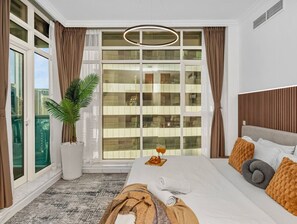 3 bedrooms, desk, iron/ironing board, WiFi