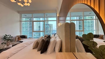 3 bedrooms, desk, iron/ironing board, travel cot