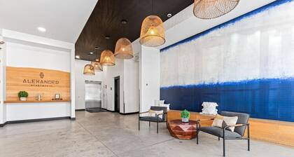 Sleek & Urban 1 Bed 1 Bath with Gym, Wi-fi & Patio