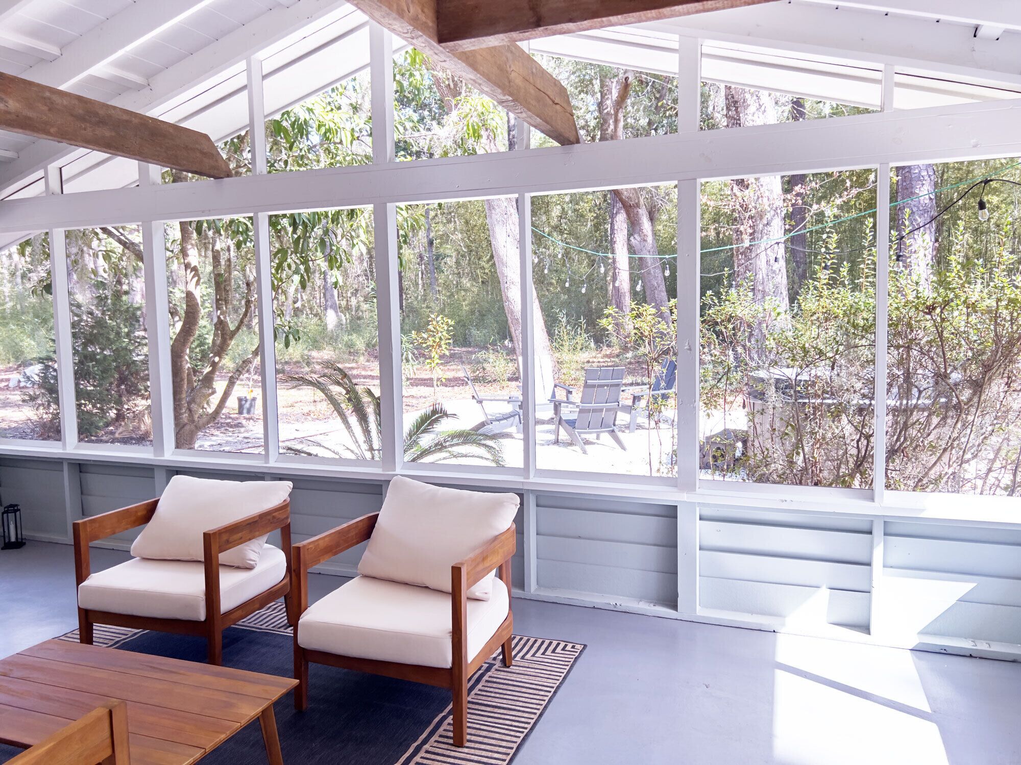 Luxury Cabin, Kitchen, Garden View | Terrace/patio