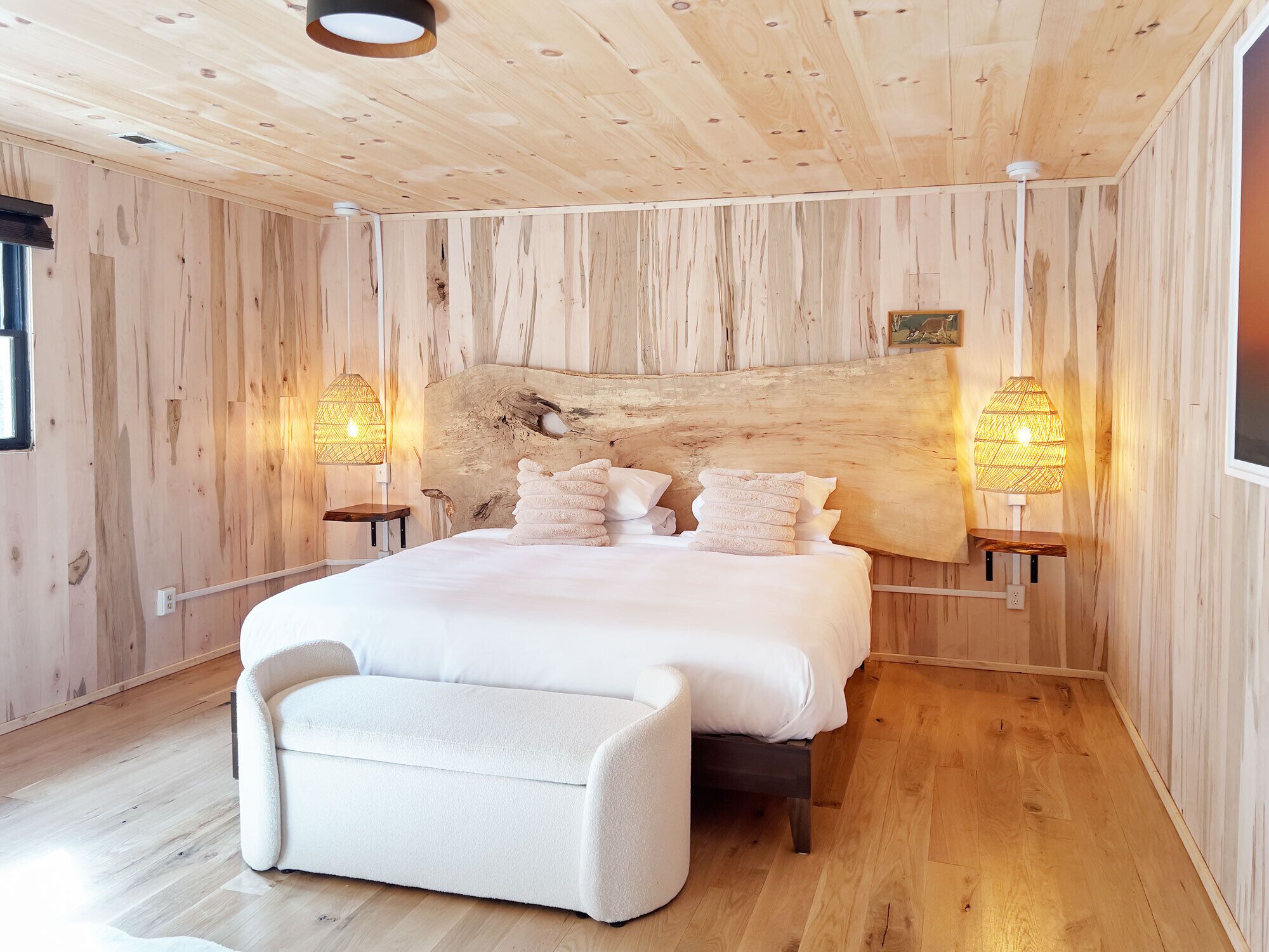 Luxury Cabin, Kitchen, Garden View