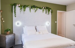 1 bedroom, iron/ironing board, travel cot, free WiFi - Superbe maison avec piscine (Parentis-en-Born)