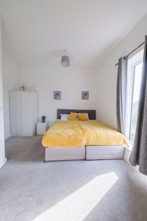 House, Patio | Free WiFi