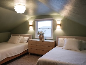 3 bedrooms, free WiFi, bed sheets