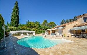 Pool - Awesome home in Cabriès with private swimming pool, can be inside or outside (Cabriès)