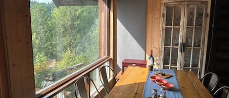 تناول الطعام