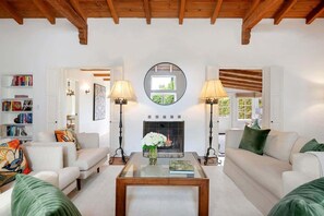 TV, fireplace, stereo, offices