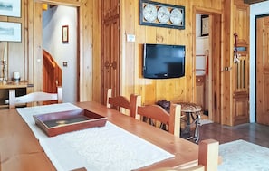 Dining - 3 bedroom lovely home in Dolonne (Coletta Dolonne)