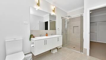 Shower, jetted bath