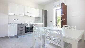 Frigorifero, piano cottura