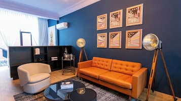 Loft Deluxe, plusieurs lits, patio, vue cour intérieure | Salle de séjour