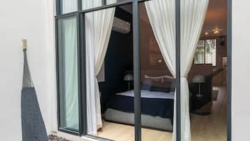 Loft Deluxe, plusieurs lits, patio, vue cour intérieure | Vue sur la cour