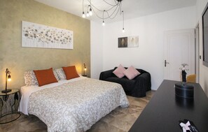 2 camere, ferro/asse da stiro, Wi-Fi gratuito