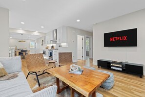 Smart-TV, Tischtennisplatte