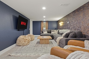 Smart TV, mesa de ping pong