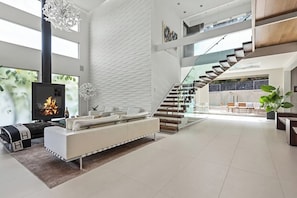 Interior - 5BR Luxury Villa ,Tennis Court, Pool, Sauna - Steps from Sunset Plaza (Los Angeles)