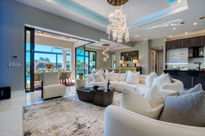 Smart TV, fireplace, books, stereo