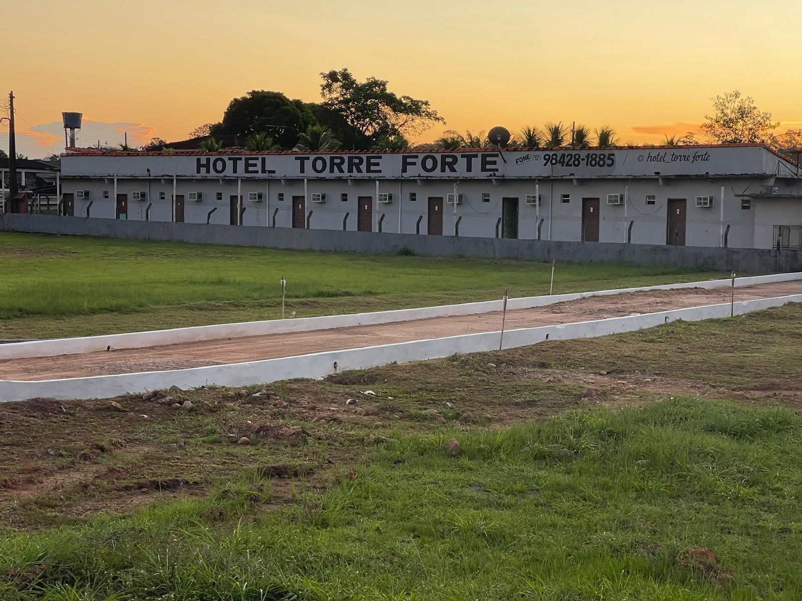 Fachada da propriedade